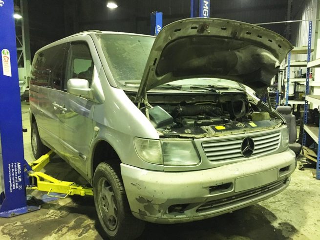 ������ ���� Mercedes Vito