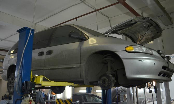 ������ ���� Dodge Caravan