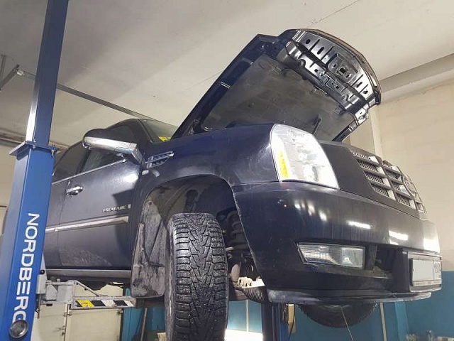 ������ ���� Cadillac Escalade