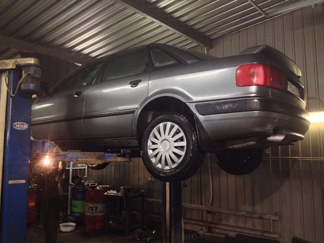 ������ �������-������� Audi 80