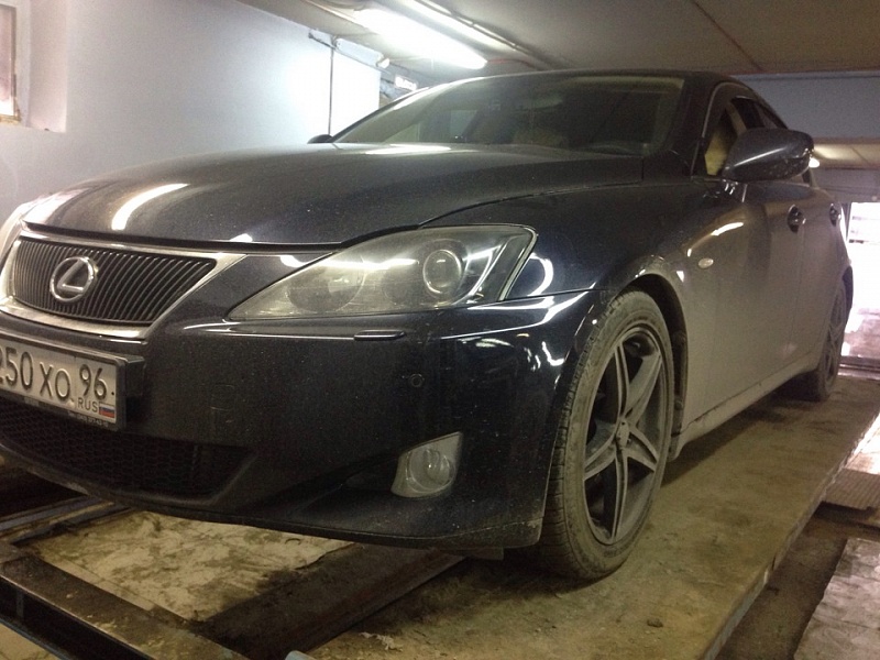 ������ ���� Lexus IS