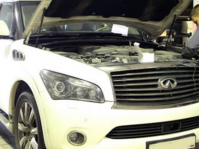 ������ ���� Infiniti QX80