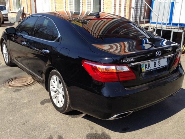 ������ ���� Lexus LS 500h