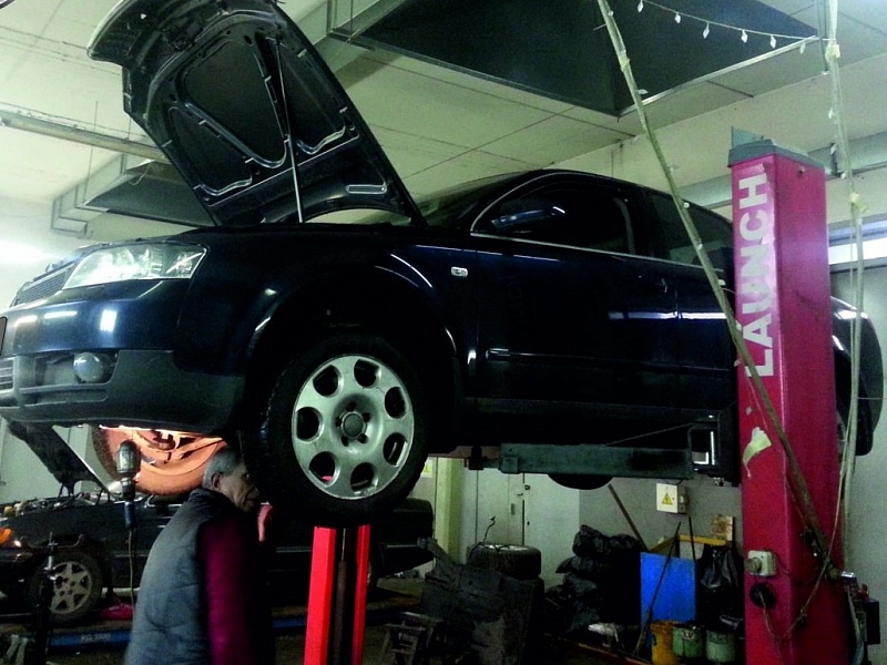 ������ ���� Audi A4