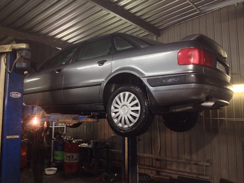 ������ �������-������� Audi 80