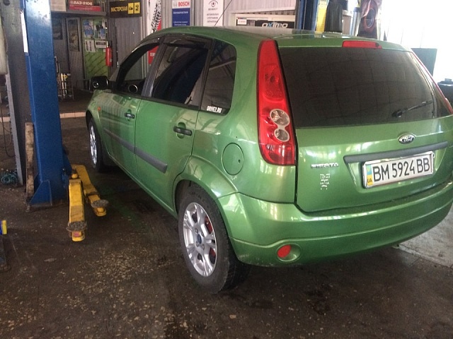 ������ ���� Ford Fiesta