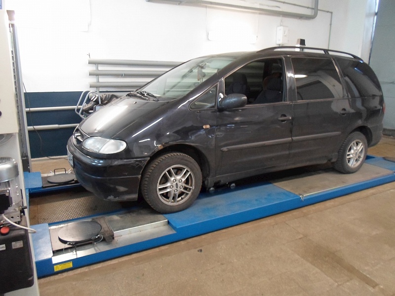 ������ ���� Ford Galaxy