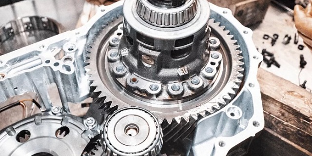 ������ ����������� Easytronic