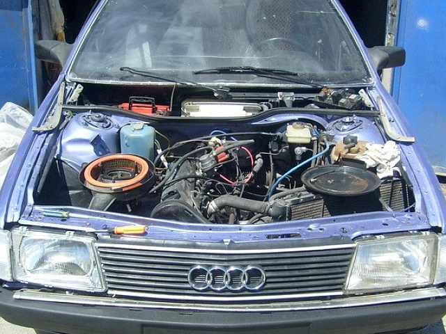 ������ ���� Audi 100
