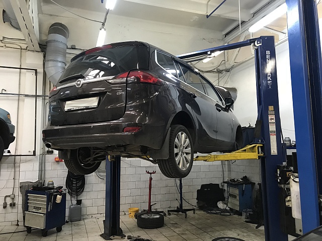 ������ ���� Opel Zafira