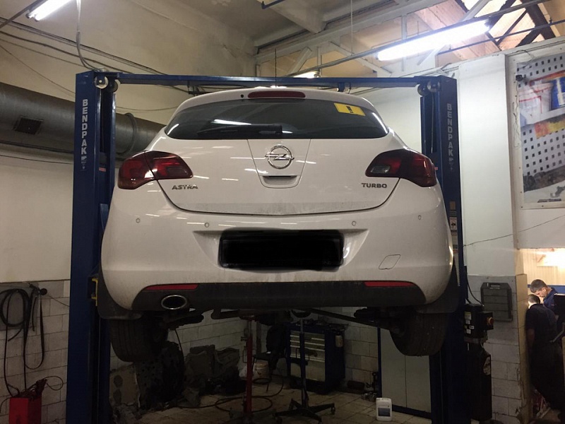 ������ ���� Opel Astra