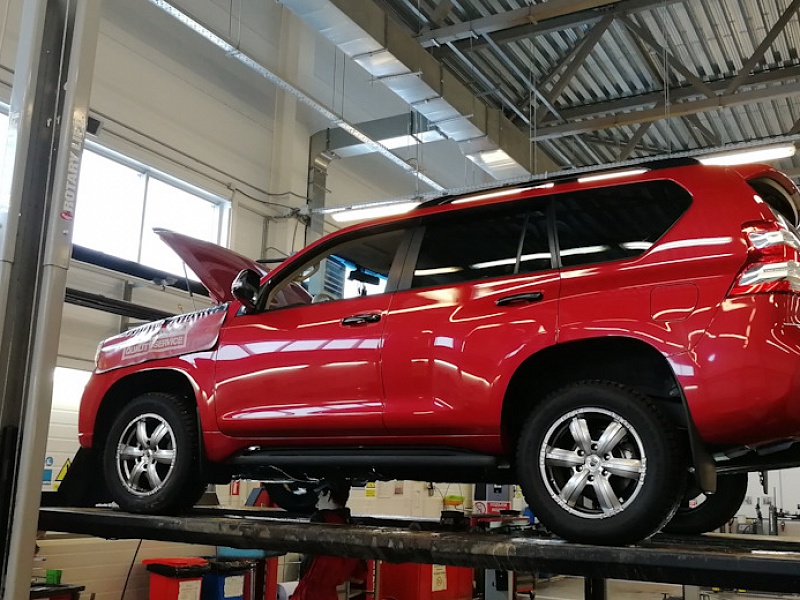 ������ ���� Toyota Prado