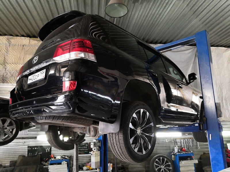 ������ ���� Toyota Land Cruiser