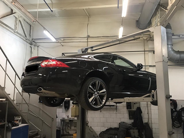 ������ ���� Jaguar XK