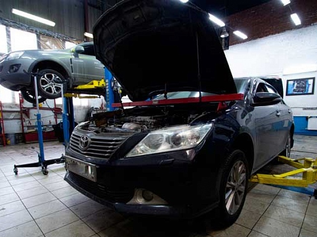 ������ ���� Toyota Avensis